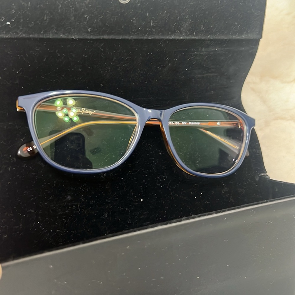 Lilly Pulitzer “frames” - Picture 9 of 12